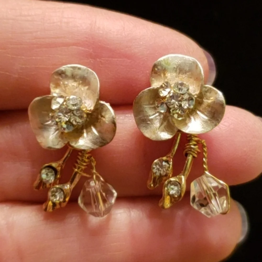 David Tutera Bridal Crystal & Gold Tone Flower Earrings - Picture 3 of 10
